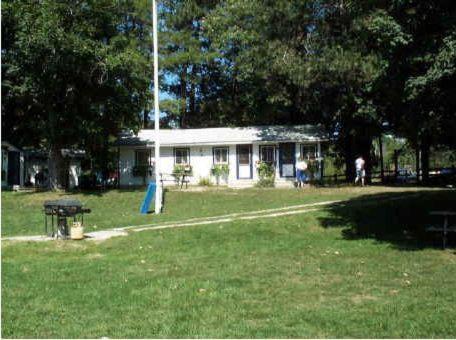 Bayfield River Cottage Colony Inc Bluewater Room photo
