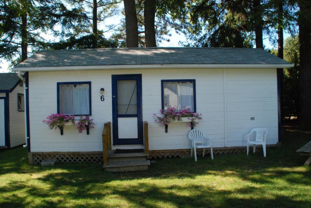 Bayfield River Cottage Colony Inc Bluewater Exterior photo